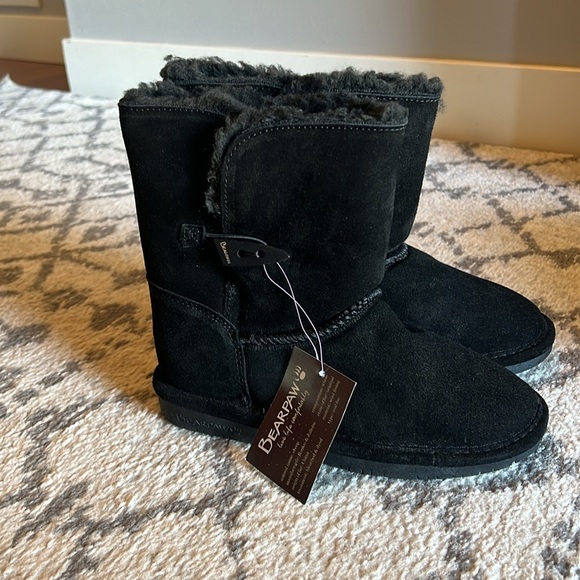 Youth Abigail BearPaw boots - Picture 2 of 6